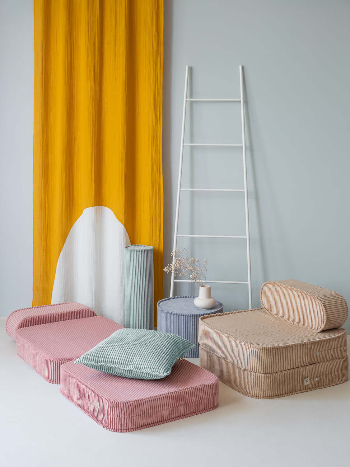 Wondershire, Wigiwama Pink Mousse Flip Chair, Childrens Room,Kids Decor,Nursery Decor,Wigiwama,Wigiwama Pink Mousse Flip Chair