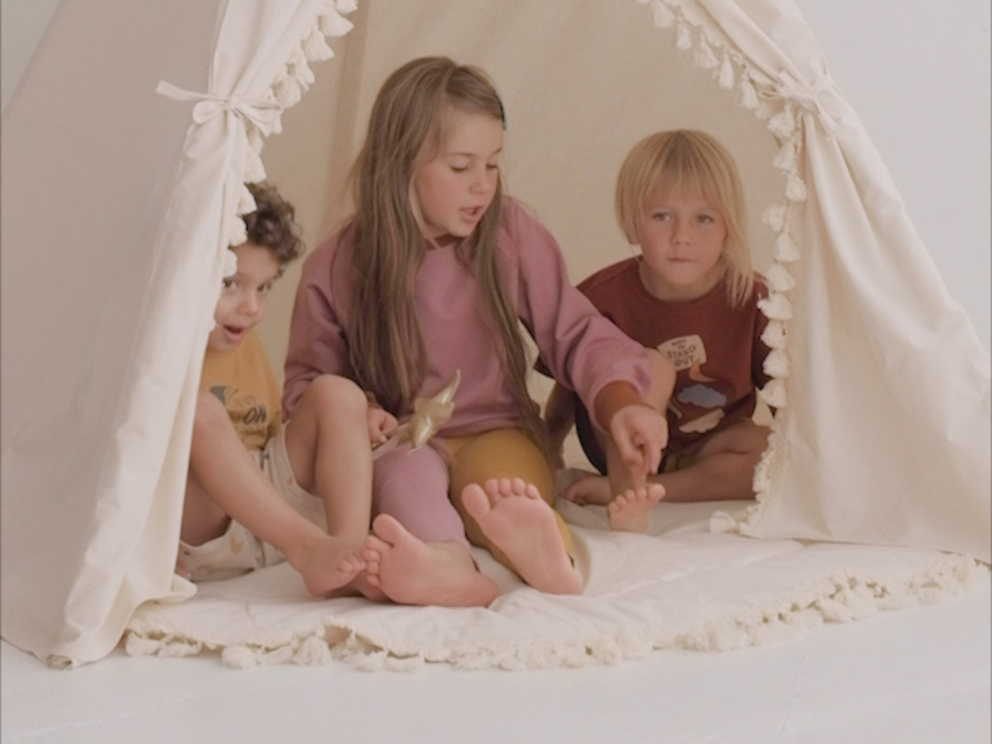 Wondershire, MINICAMP Extra Large Indoor Teepee Tent with Tassels Decor in Boho Style, Canvas Teepee For Kids,Canvas Teepee Tent,Children Teepee,Childrens Room,Kids Decor,Minicamp,Nursery Decor,Party Teepee,Play Teepee,Scandi Teepee For Kids,Toddler Teepe